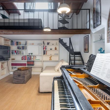 Musician Apartment Colosseo With Piano Rome Bagian luar foto
