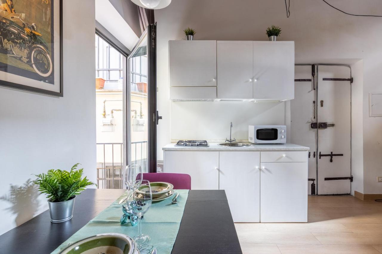 Musician Apartment Colosseo With Piano Rome Bagian luar foto
