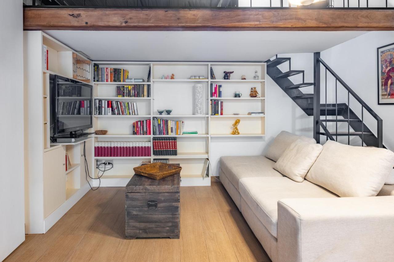 Musician Apartment Colosseo With Piano Rome Bagian luar foto